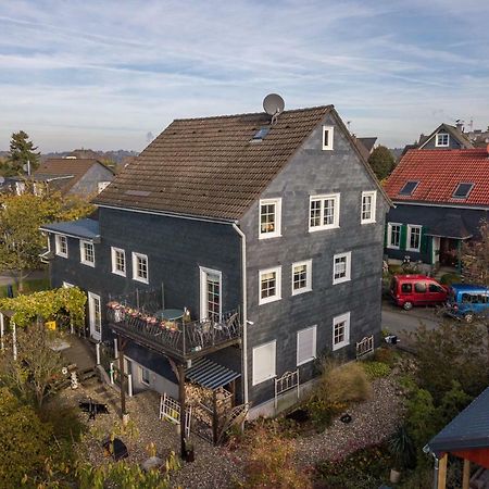 Zum Schieferhaus Apartment Вермелскирхен Екстериор снимка