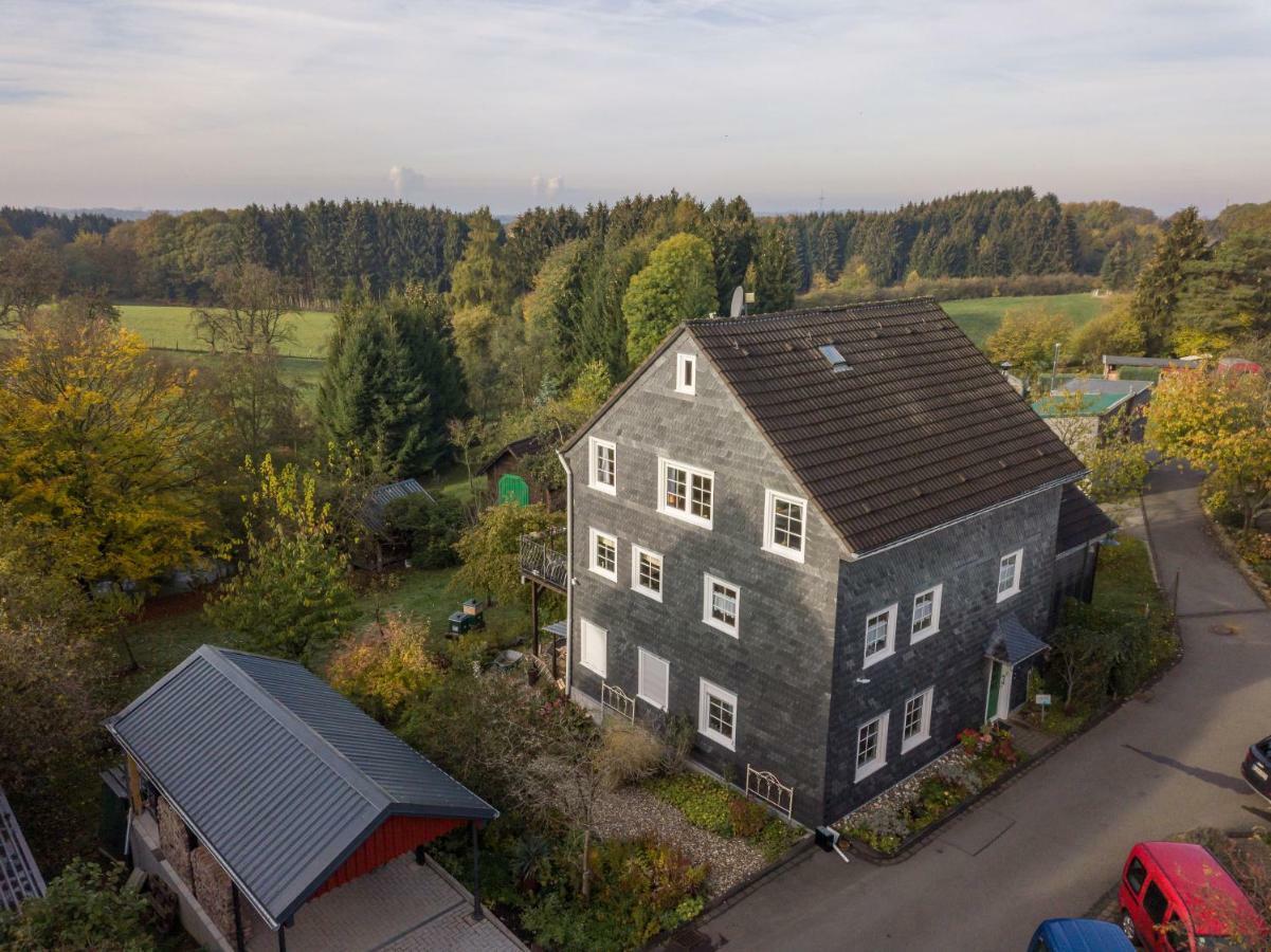 Zum Schieferhaus Apartment Вермелскирхен Екстериор снимка
